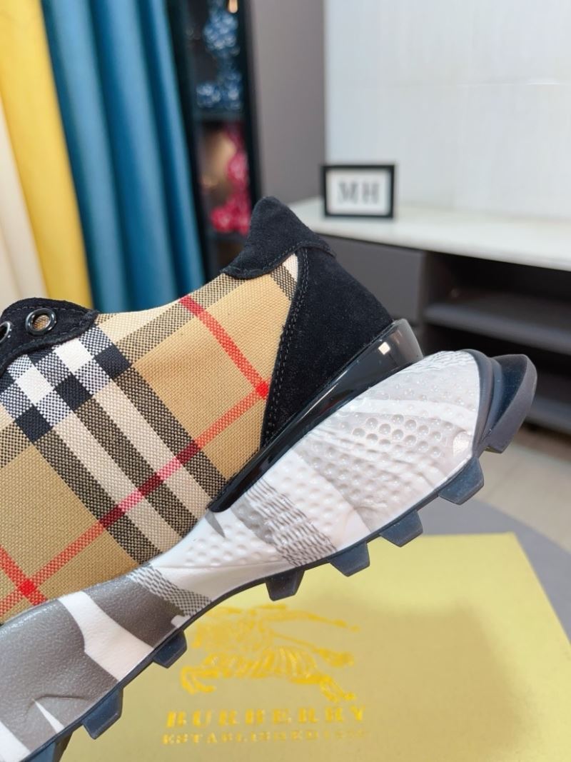 Burberry Low Shoes